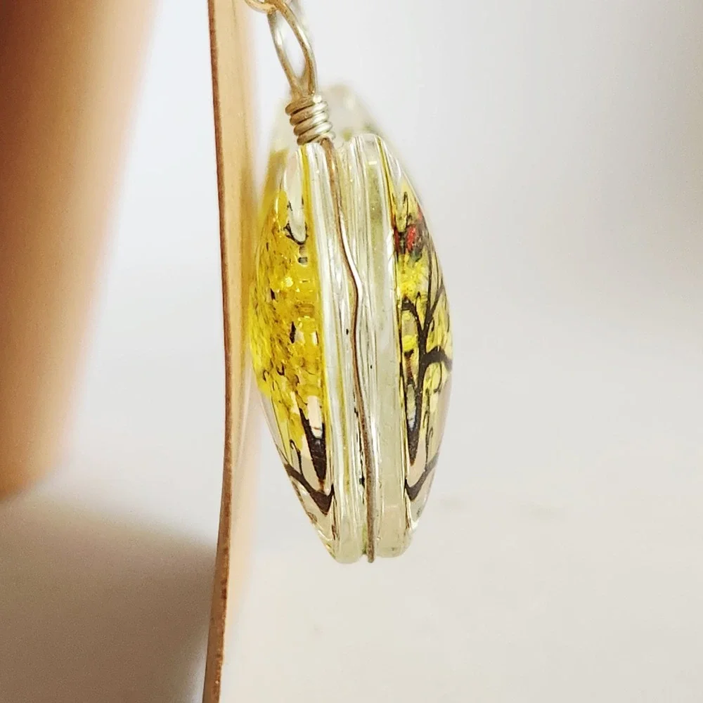 Handmade Heart-Shaped Tree with Yellow Blossoms Dangle‎ Earrings NEW Ladies